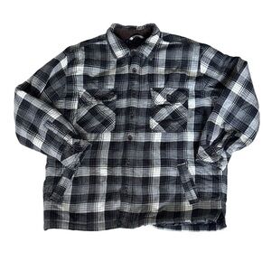 Northwest Territory Quilted Flannel Shirt Jacket Black Gray Plaid XL Outdoor N32